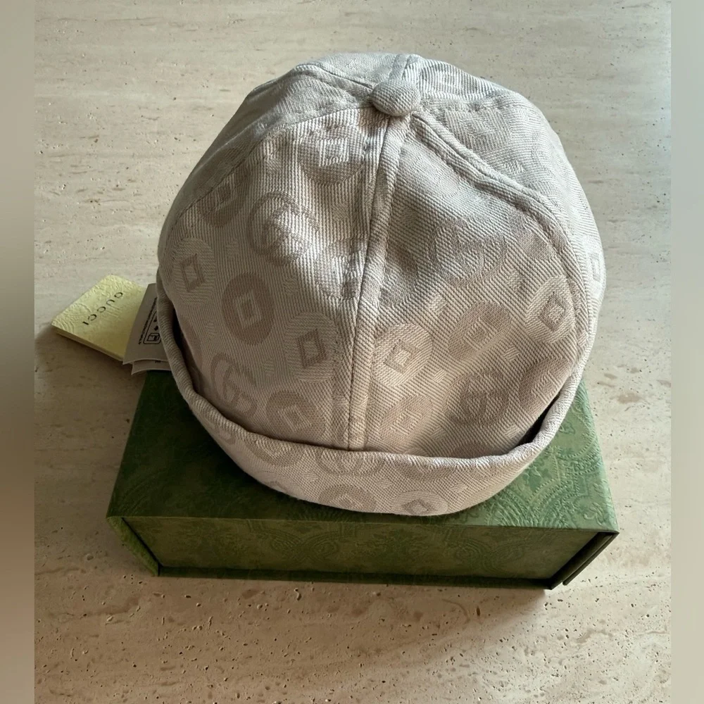 NWT GUCCI GG Kids Jacquard Docker Hat In Ivory Web Elastic Band Sz L / 56cm 💝💖